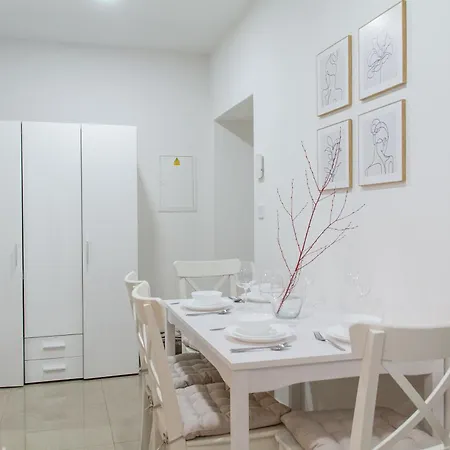 Unique By Wenceslas Square Apartment *